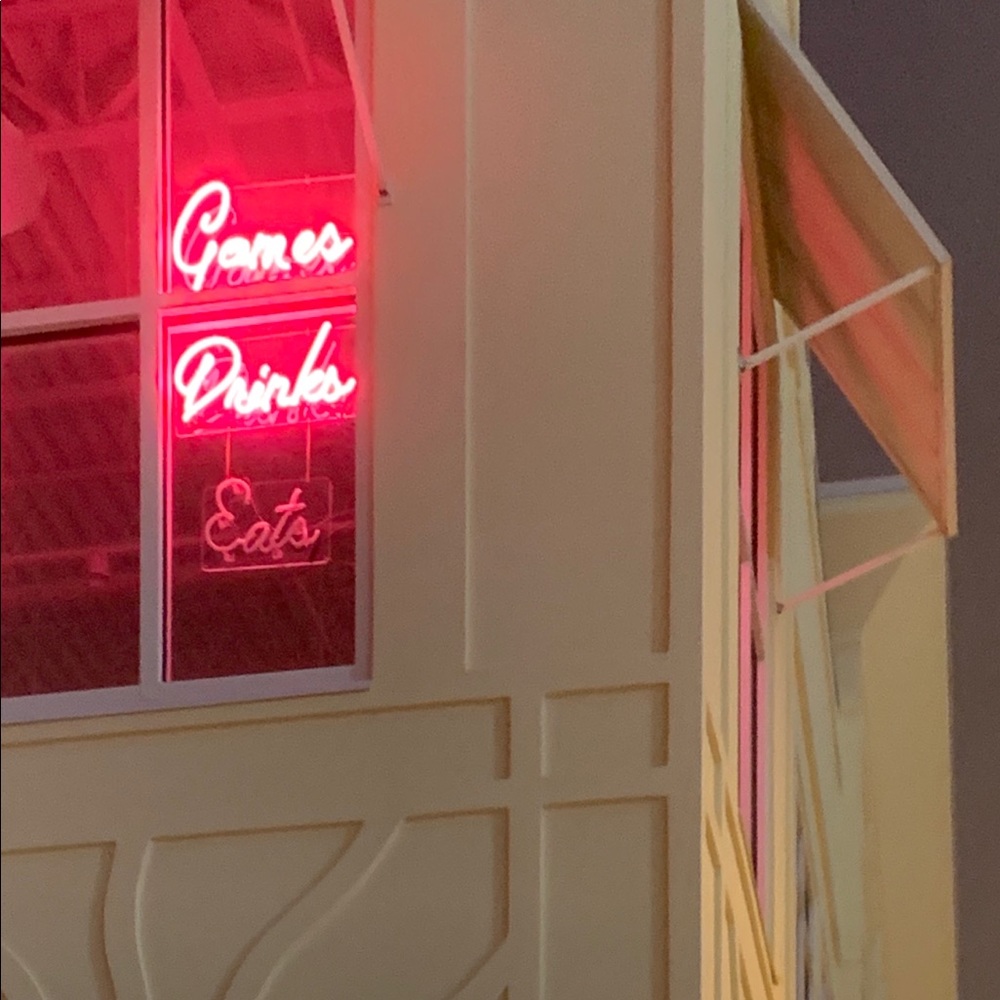 Meet your Posher, Giselle